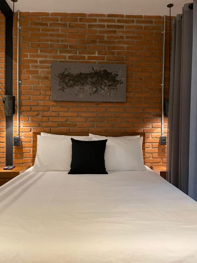 Hotel Oxu Solo Adultos Valle de Bravo Exterior photo
